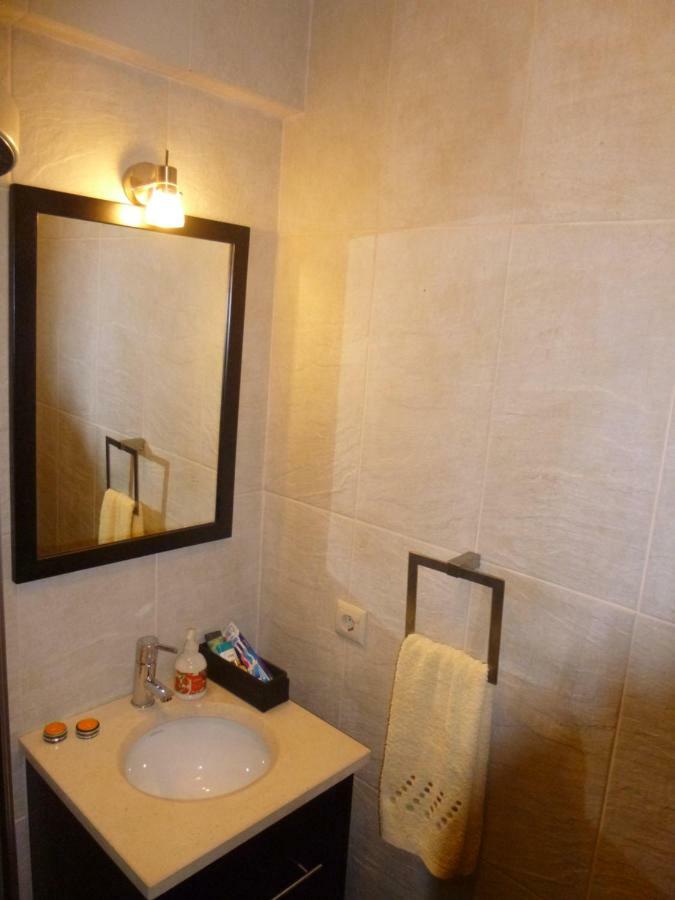 מטוסיניוס Porto'S City Park & Surf Beach Rooms מראה חיצוני תמונה